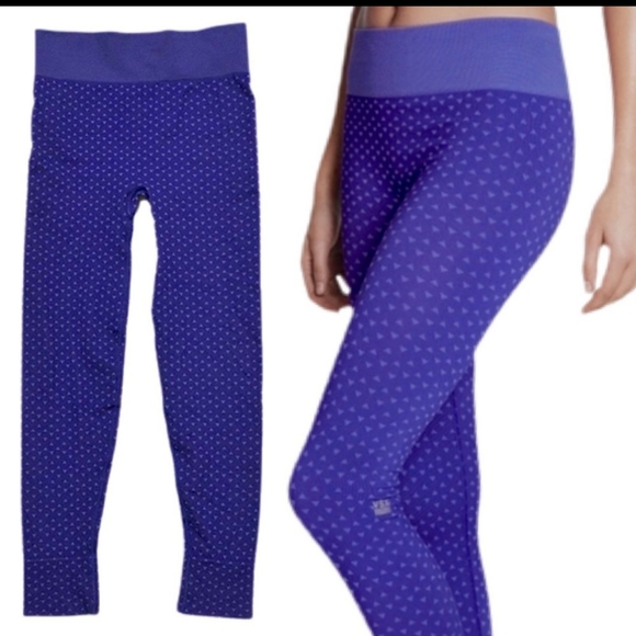🆕Victoria's Secret VSX Cold Weather Seamless Tights Purple Womens Size Large - Picture 1 of 9